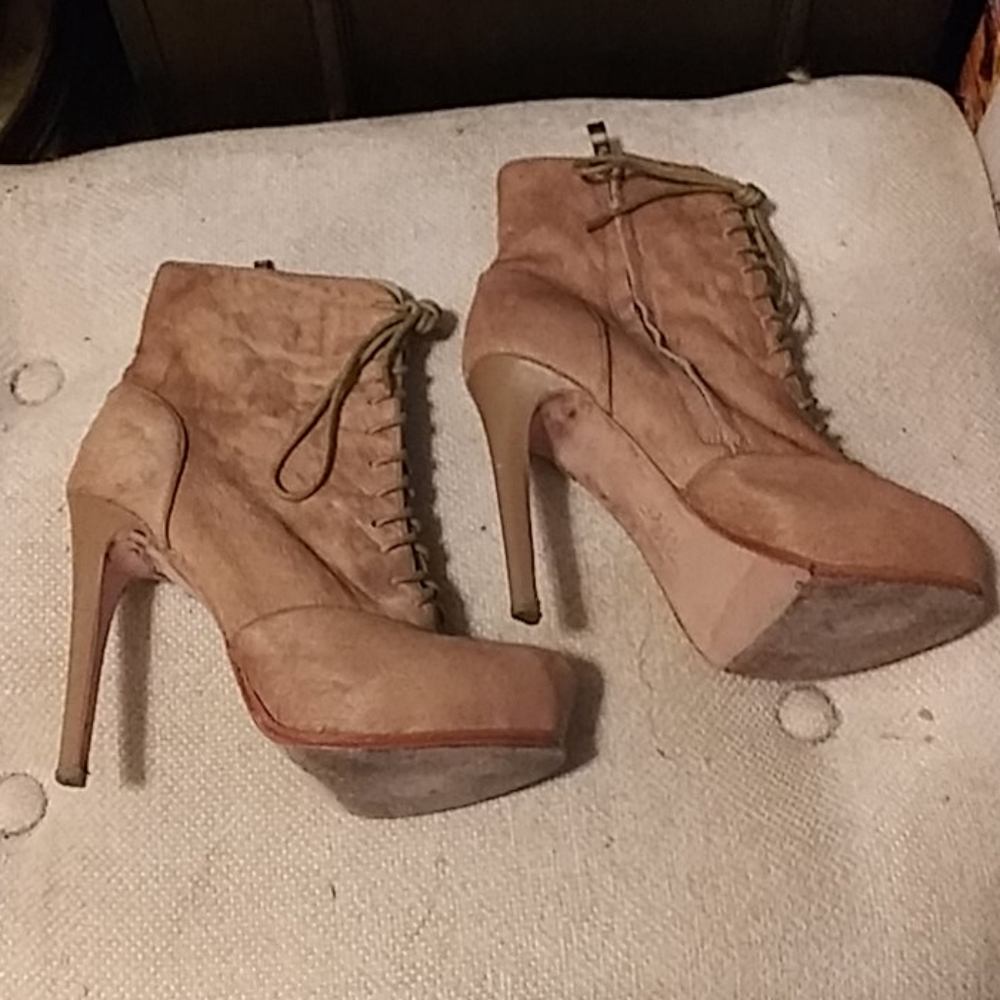 POUR LA VICTOIRE CAMEL PONY SKIN LACE UP BOOTIE